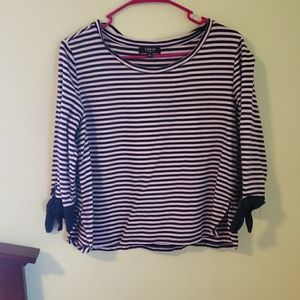 EUC Apparel pink & blue striped top size Large